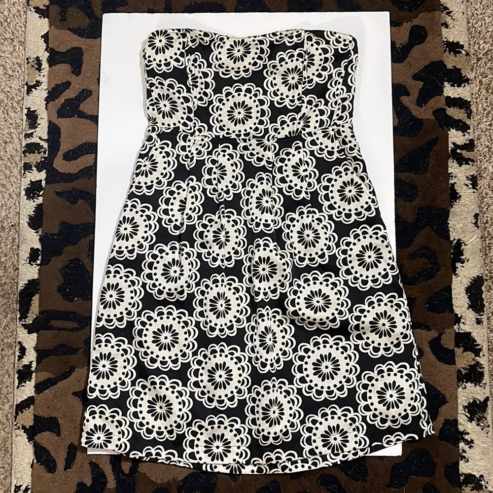NWOT Fossil - Size M - Black & Tan - Sweetheart Mini - Strapless